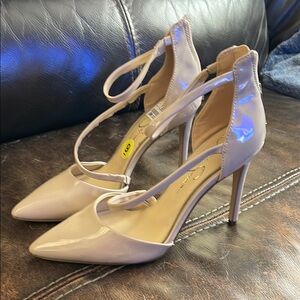 Jessica Simpson Cream Stiletto Heels with Ankle Straps **NEVER WORN**